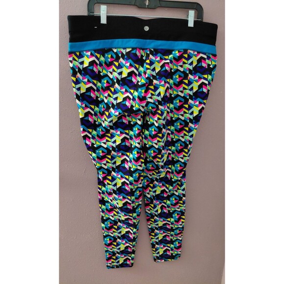 Lane Bryant Livi Active Wear 7/8 Wicking Leggings Size 18/20 High Waist EUC (A) - Picture 3 of 13